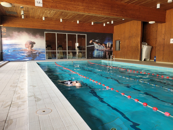 Basen sportowy w Hotelu Mrągowo Resort & Spa